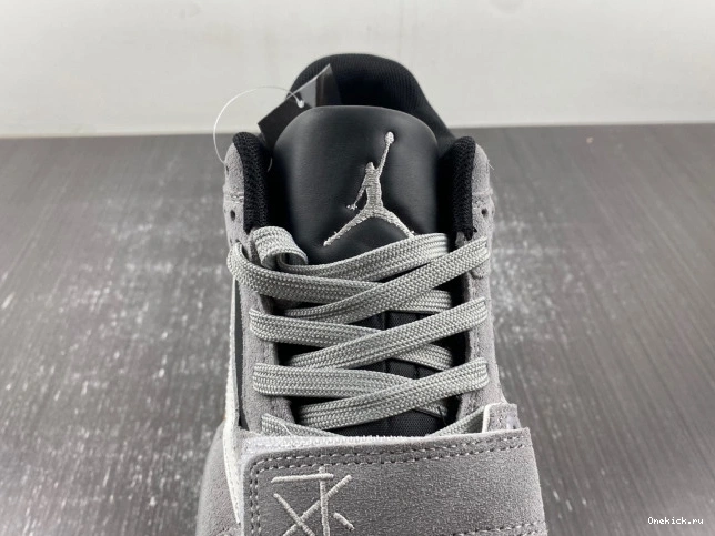 One Kick X CHECK TRAVIS FZ8117-001 THE SCOTT JORDAN CUT 0728